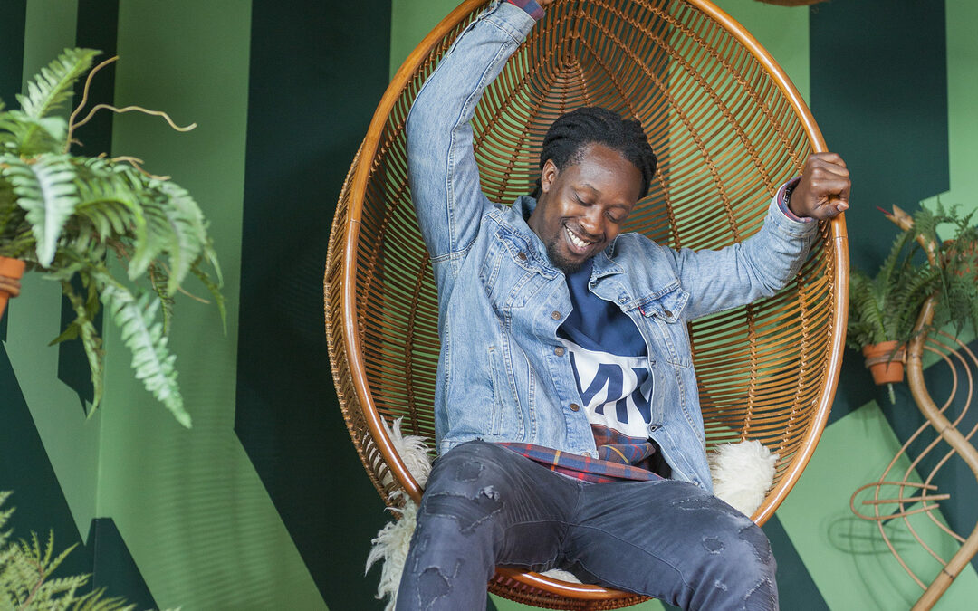Akwasi: ‘Ik kan niet rappen over feesten als er politiegeweld is’