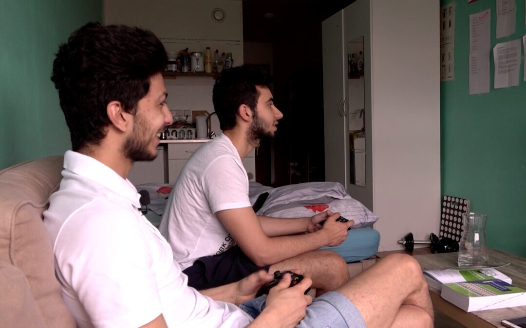 Inburgeren in Nederland met Mohanad Saeed en Mohamed Youkhdar