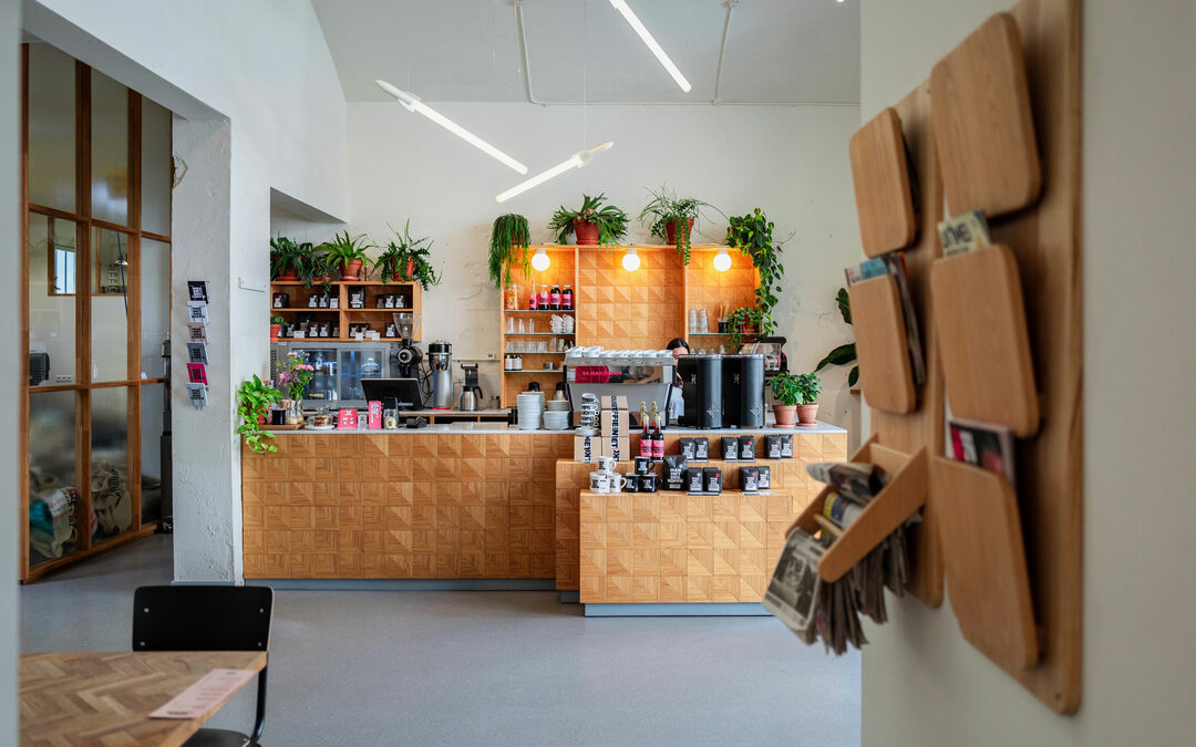 Wie wordt er rijker van duurdere koffie?