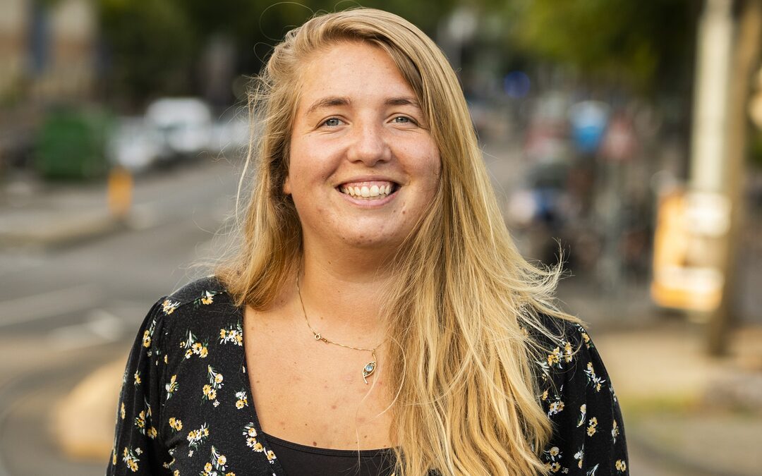 ‘Door de Nederlandse Gebarentaal is de wereld ook voor mij toegankelijk’