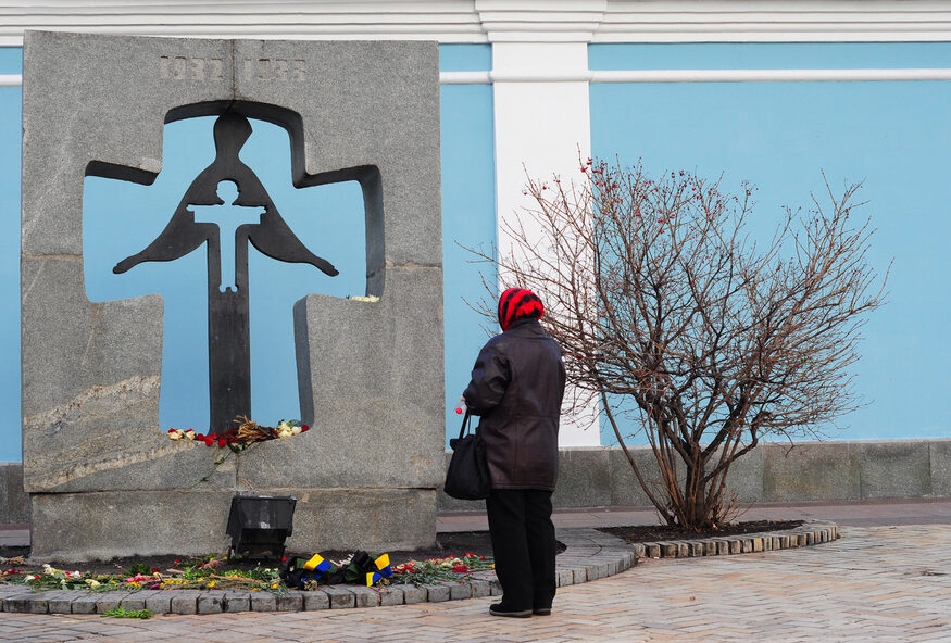 Apakah pembantaian orang Ukraina genosida?  (Siapa yang memutuskan itu?)