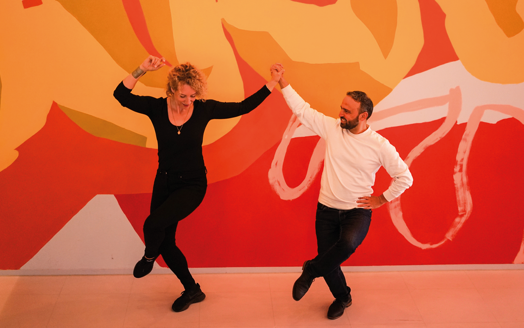Wie de dabke danst, overkomt hand in hand elkaars verschillen
