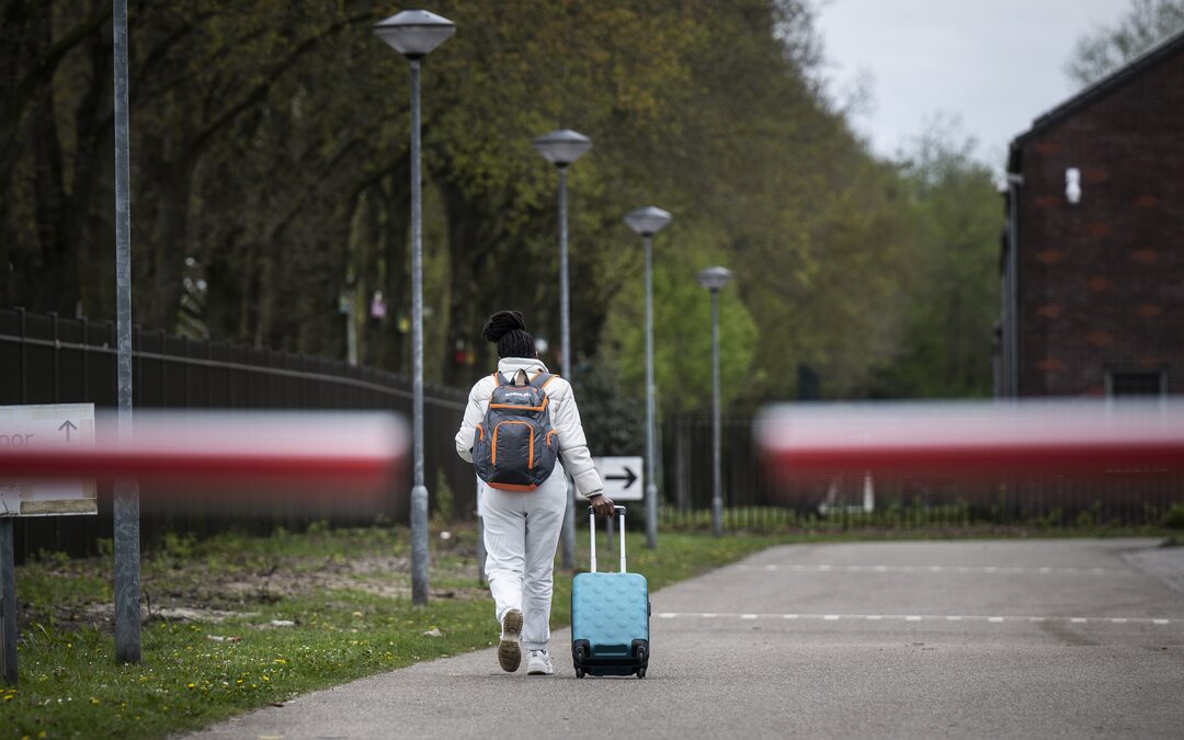 ‘Paniekzaaierij’: waarom overdrijft het kabinet de asielaanvragen?