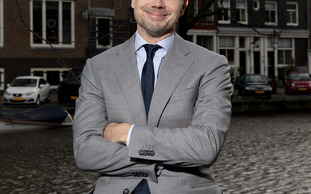 ‘Activisten­advocaat’ Willem Jebbink: ‘Demonstratie­recht wordt door de goot­steen gespoeld’